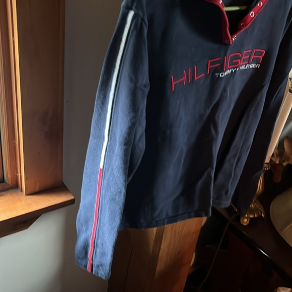 Vintage Tommy Hilfiger sweater - Picture 4 of 5